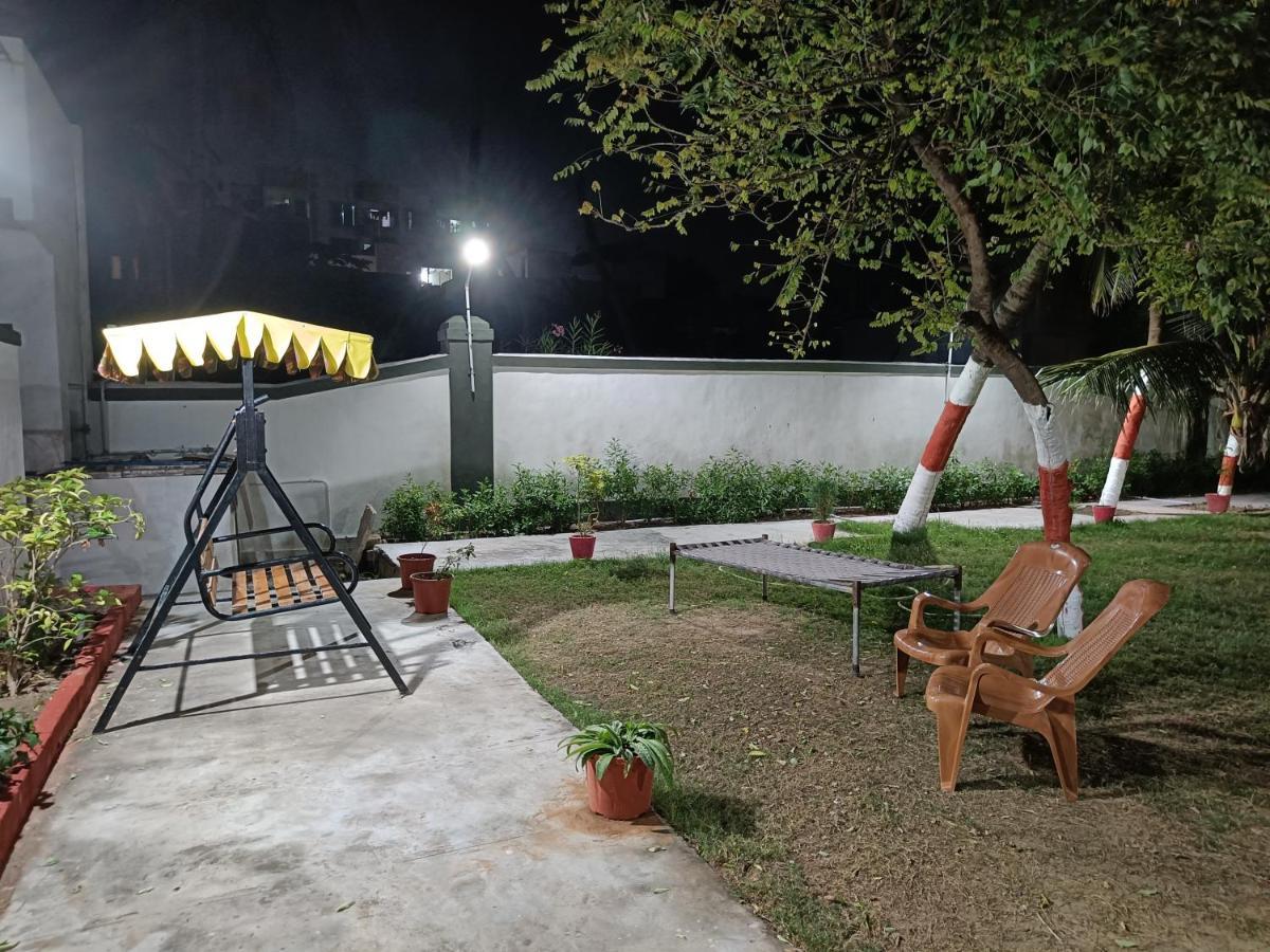 Chitrakut Bungalows Dwarka (Gujarat) Exterior foto